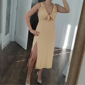 A&F yellow dress 💛